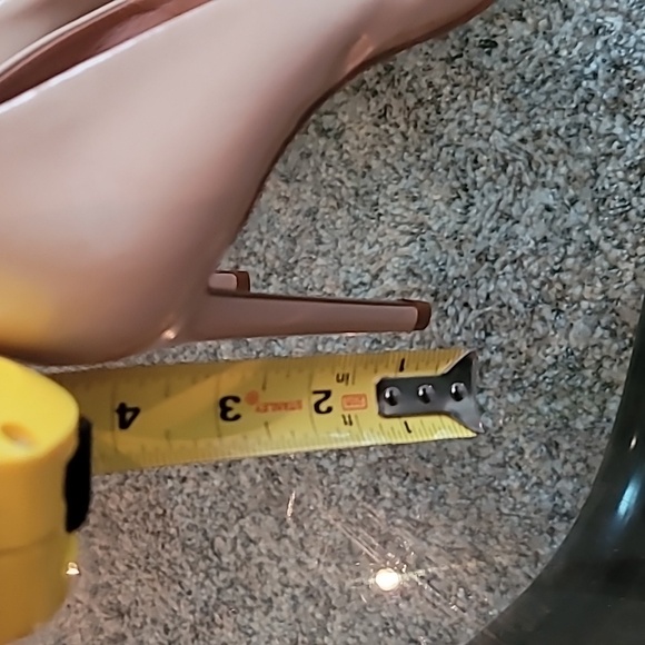 Steve Madden neutral heels 7 - Picture 6 of 6